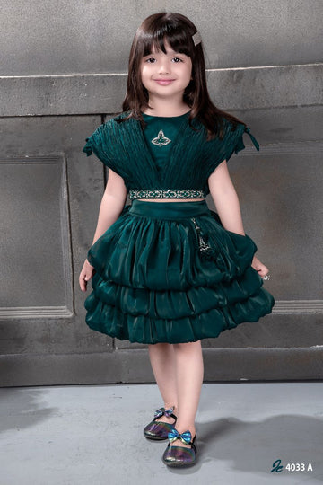 Emerald Green Layered Party Dress for Girls – Short Puffy Gown with Embellished Belt